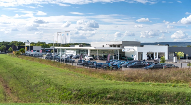 Pause Café Alençon X Envergure BMW MINI
