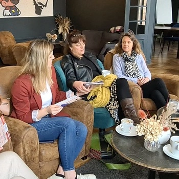 Echanges entre entrepreneurs du Pays d'Auge au manoir de l'Evêché - Lisieux - Réseau Pause Café en Normandie - Réseau Pause Café en Normandie Echanges entre entrepreneurs du Pays d'Auge au manoir de l'Evêché - Lisieux - Réseau Pause Café en Normandie